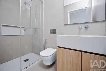 Apartamento T3 para Venda em Algés, Linda-A-Velha e Cruz Quebrada-Dafundo
