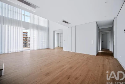 Apartamento T3 para Venda em Algés, Linda-A-Velha e Cruz Quebrada-Dafundo