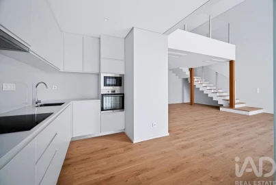 Apartamento T3 para Venda em Algés, Linda-A-Velha e Cruz Quebrada-Dafundo