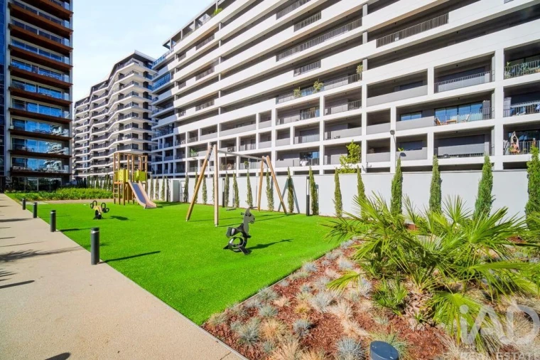 Apartamento T3 para Venda em Algés, Linda-A-Velha e Cruz Quebrada-Dafundo Foto 20
