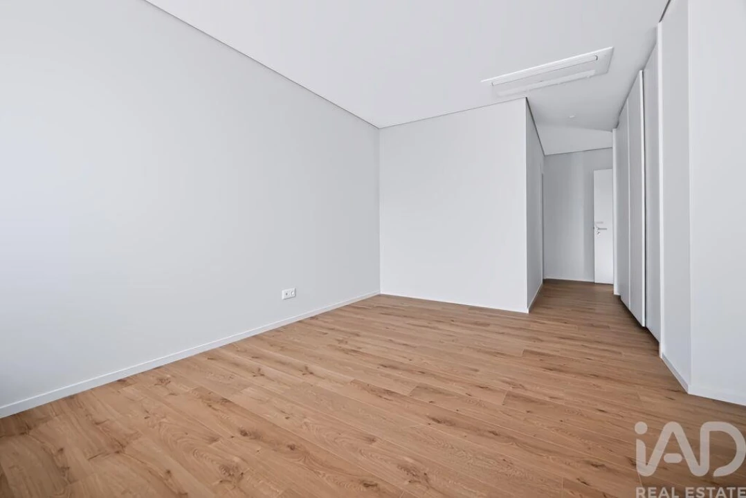 Apartamento T3 para Venda em Algés, Linda-A-Velha e Cruz Quebrada-Dafundo Foto 11