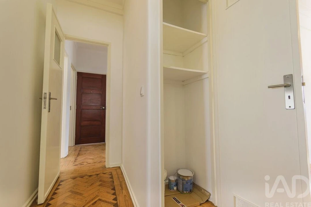 Apartamento T4 para Venda em Beato Foto 17