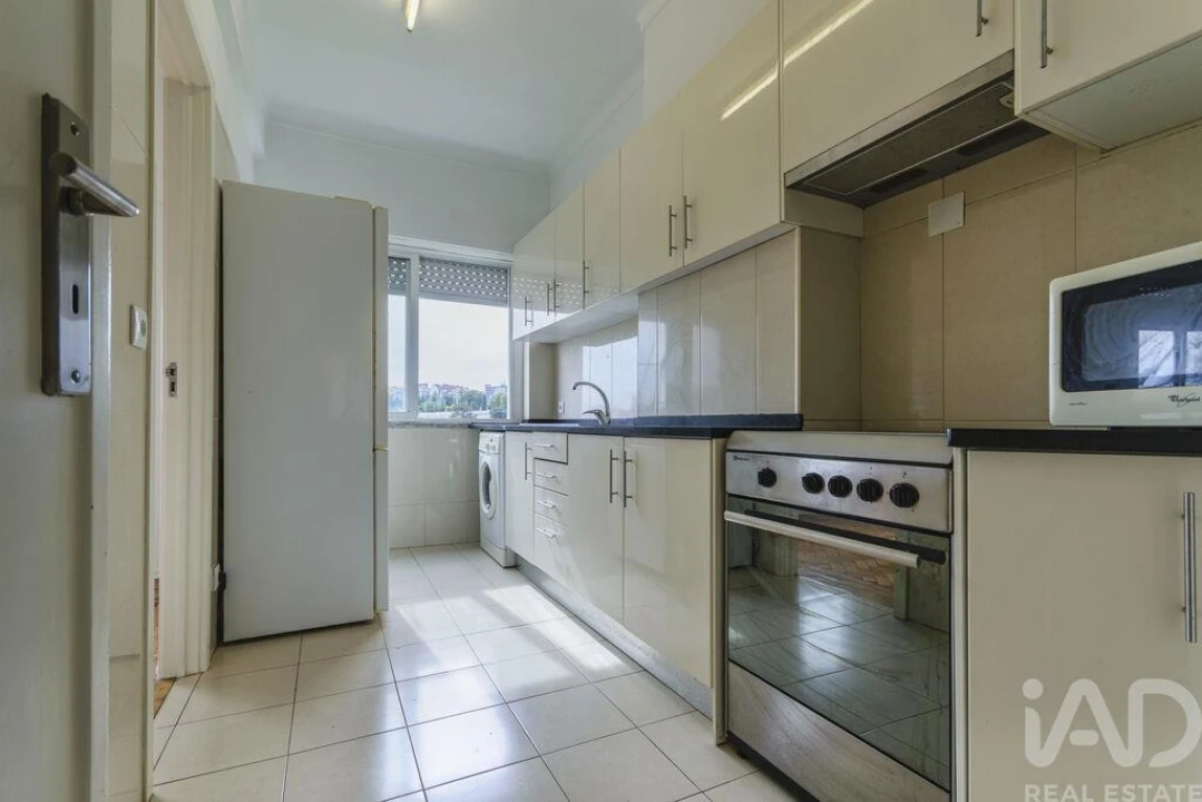 Apartamento T4 para Venda em Beato Foto 1