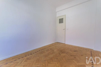 Apartamento T4 para Venda em Beato
