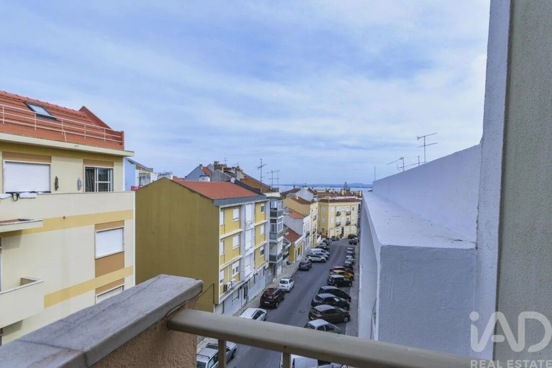 Apartamento T4 para Venda em Beato Foto 25