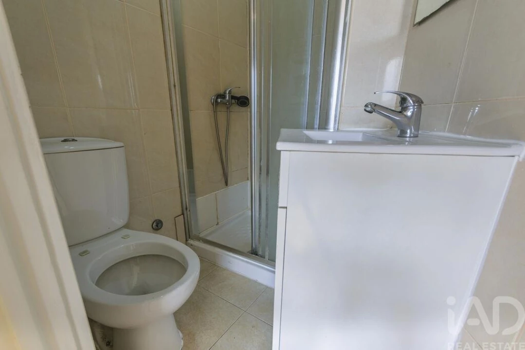 Apartamento T4 para Venda em Beato Foto 29