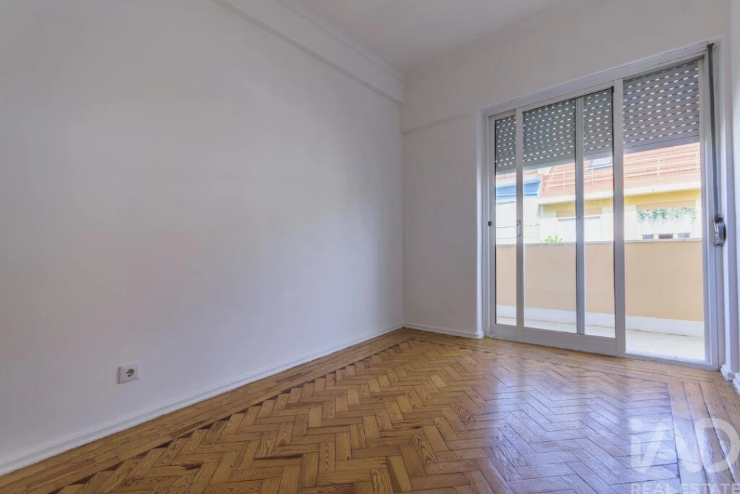 Apartamento T4 para Venda em Beato Foto 8