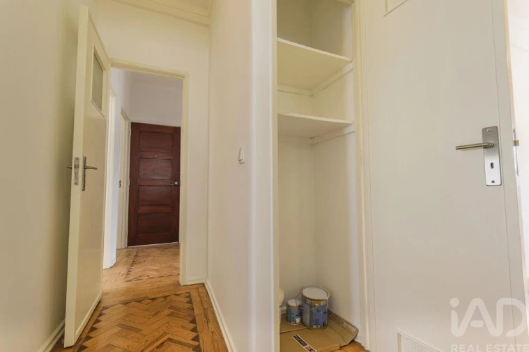 Apartamento T4 para Venda em Beato Foto 17