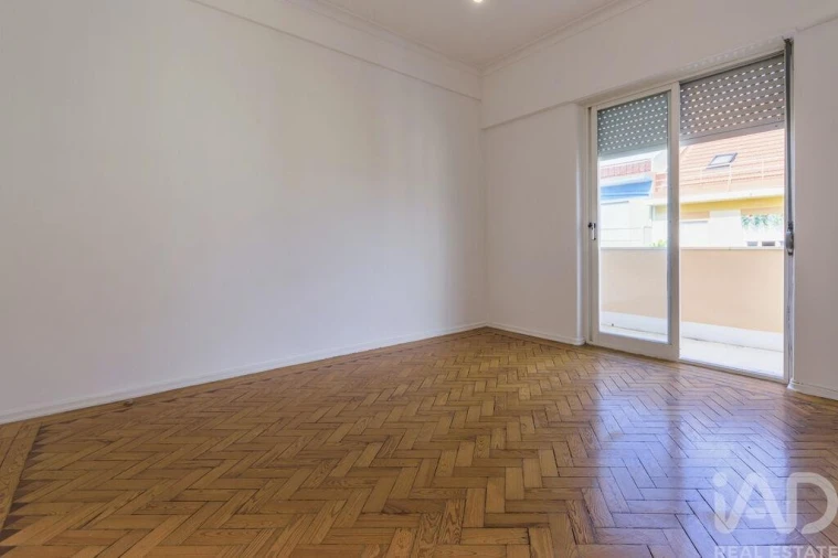Apartamento T4 para Venda em Beato Foto 6