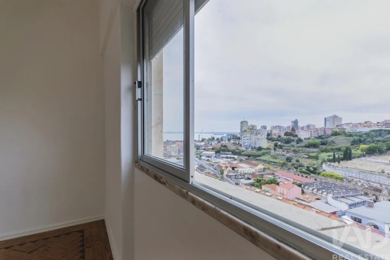 Apartamento T4 para Venda em Beato Foto 26
