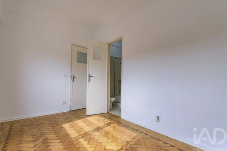 Apartamento T4 para Venda em Beato Foto 22