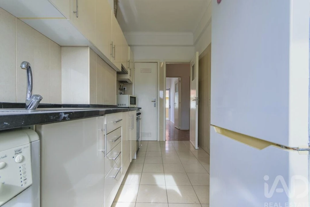 Apartamento T4 para Venda em Beato Foto 2