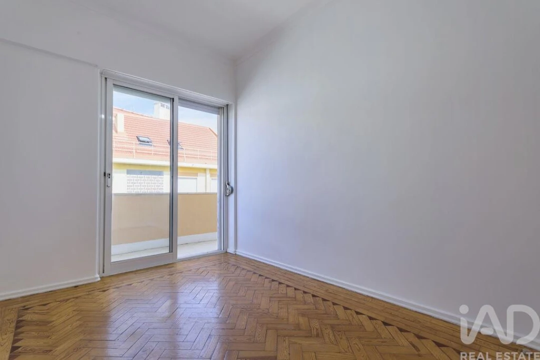 Apartamento T4 para Venda em Beato Foto 9