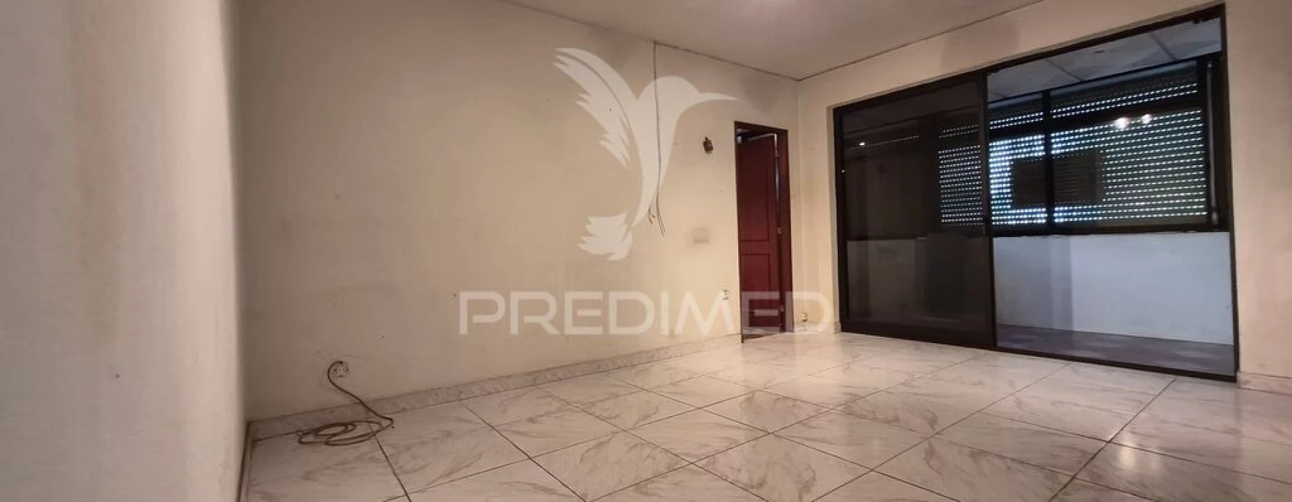 Apartamento T1 para Venda em Massamá e Monte Abraão Foto 10