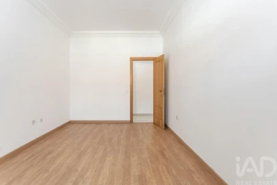 Apartamento T3 para Venda em Almada, Cova da Piedade, Pragal e Cacilhas