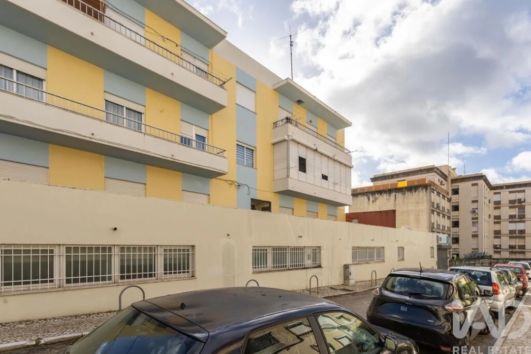 Apartamento T3 para Venda em Almada, Cova da Piedade, Pragal e Cacilhas Foto 32