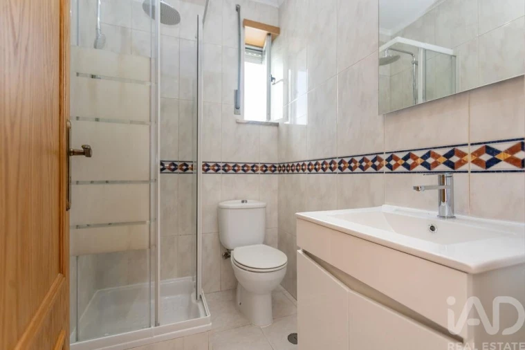 Apartamento T3 para Venda em Almada, Cova da Piedade, Pragal e Cacilhas Foto 18