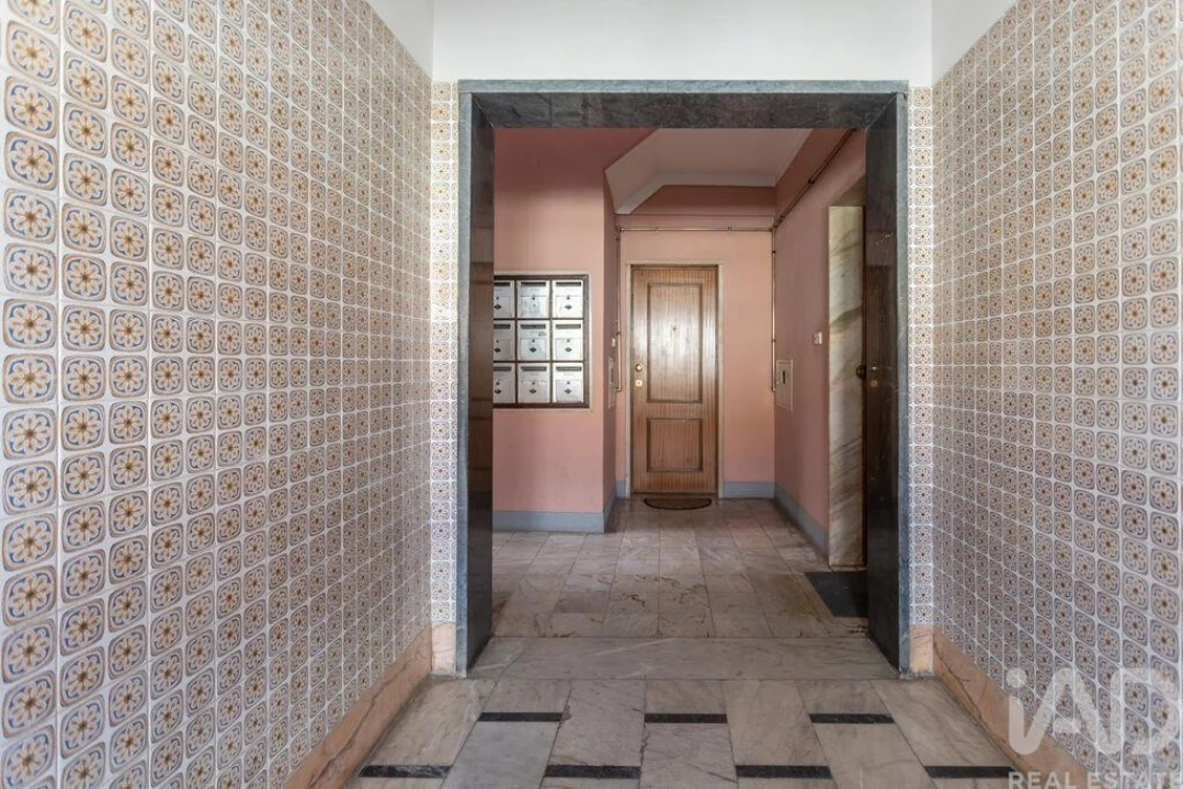 Apartamento T3 para Venda em Almada, Cova da Piedade, Pragal e Cacilhas Foto 29