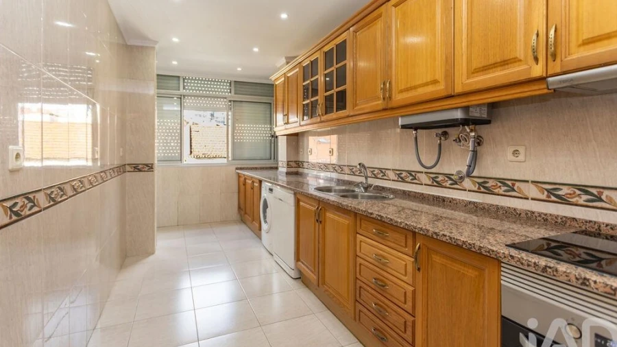Apartamento T3 para Venda em Almada, Cova da Piedade, Pragal e Cacilhas