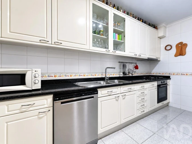 Apartamento T2 para Venda em Subportela, Deocriste e Portela Susã Foto 15