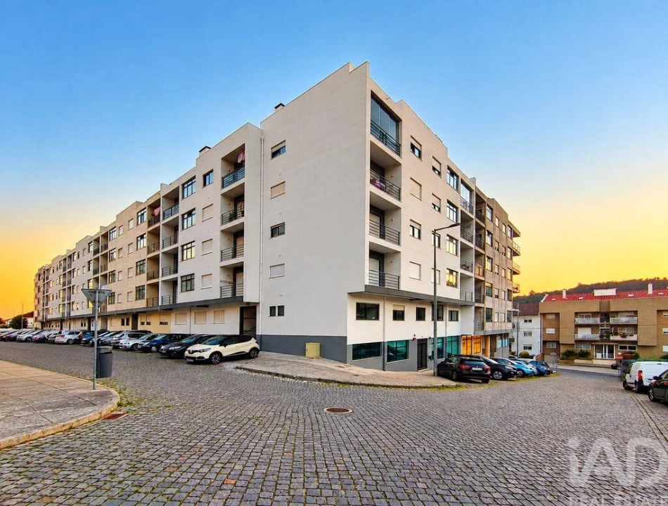 Apartamento T2 para Venda em Subportela, Deocriste e Portela Susã Foto 1
