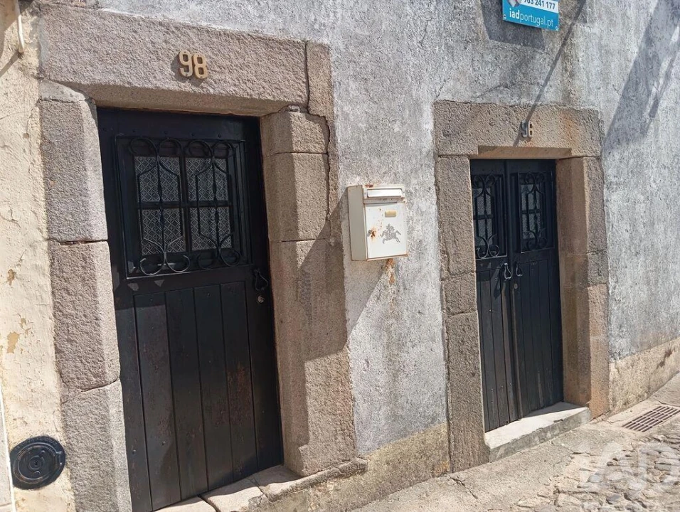 Moradia T2 para Venda em Santiago Maior Foto 37