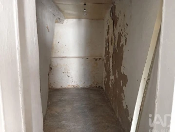 Moradia T2 para Venda em Santiago Maior