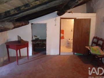 Moradia T2 para Venda em Santiago Maior