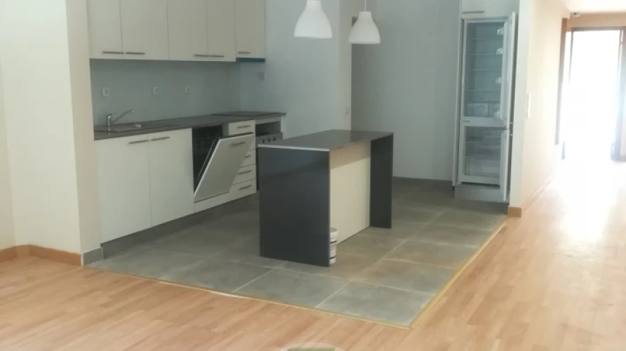 Apartamento T3 para Arrendamento em São Domingos de Benfica