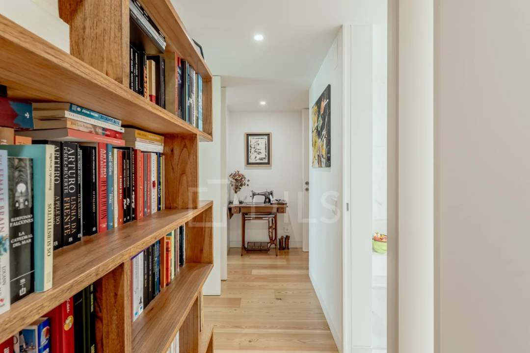 Apartamento T3 para Venda em Ajuda Foto 9