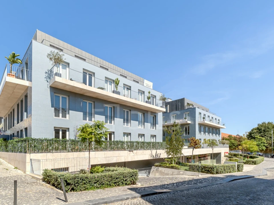 Apartamento T3 para Venda em Ajuda Foto 3