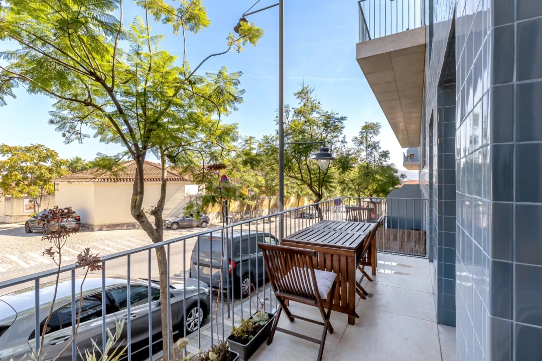 Apartamento T3 para Venda em Ajuda Foto 2