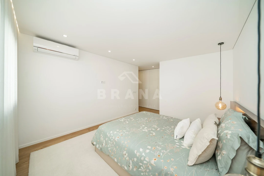 Apartamento T3 para Venda em Nogueiró e Tenões Foto 26