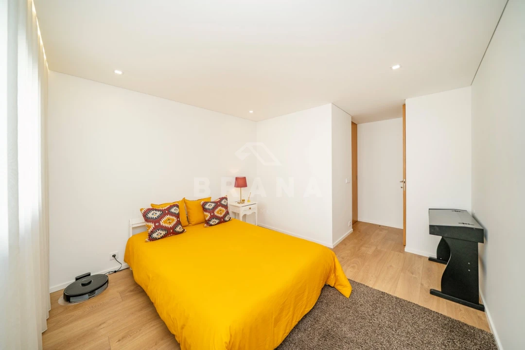 Apartamento T3 para Venda em Nogueiró e Tenões Foto 30