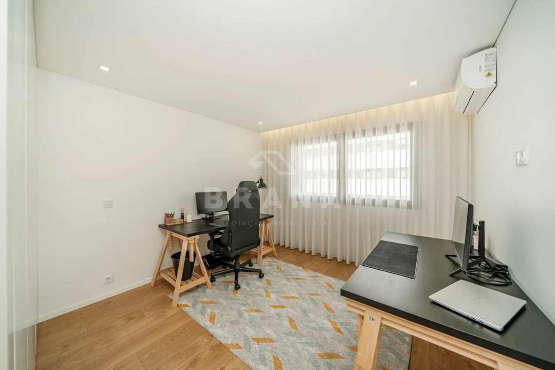 Apartamento T3 para Venda em Nogueiró e Tenões Foto 32