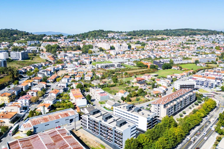 Apartamento T3 para Venda em Nogueiró e Tenões Foto 42