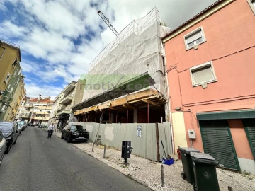 Apartamento T2 para Venda em Beato