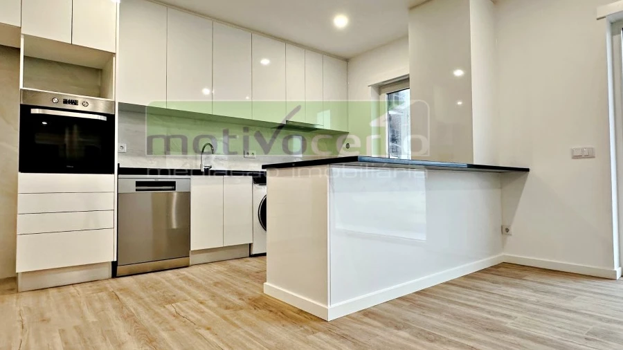 Apartamento T2 para Venda em Beato