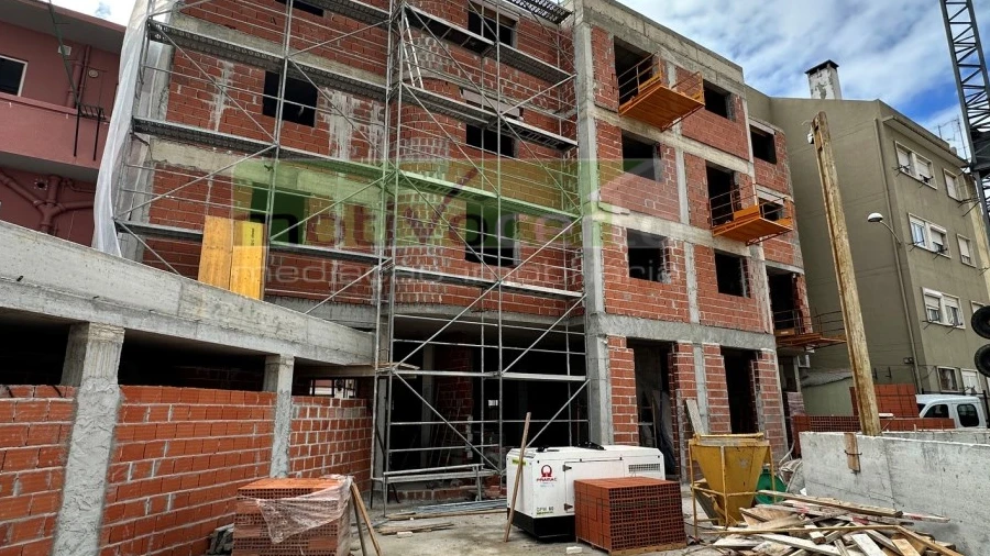 Apartamento T2 para Venda em Beato