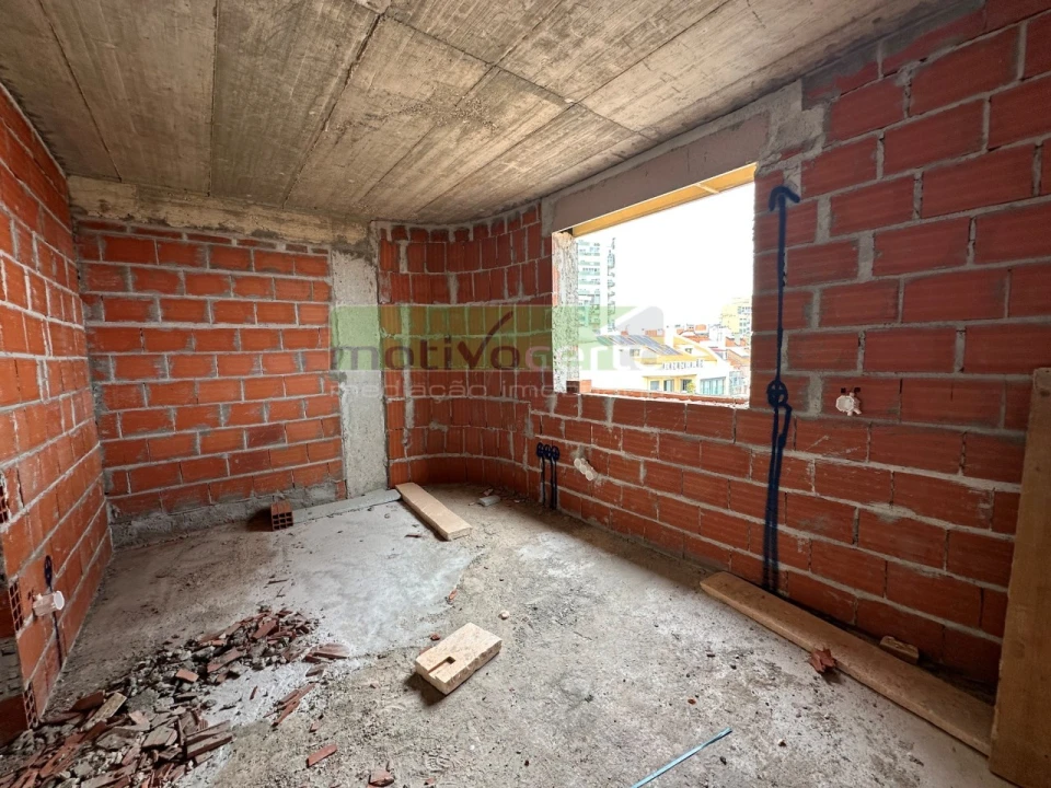 Apartamento T2 para Venda em Beato Foto 10
