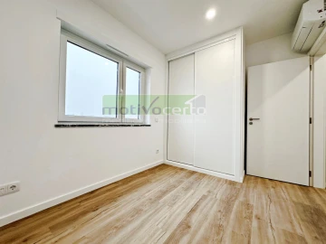 Apartamento T2 para Venda em Beato