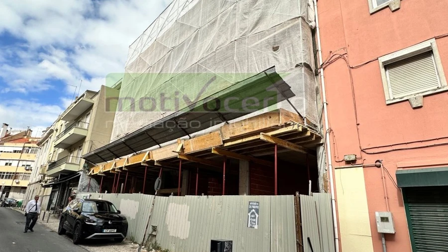 Apartamento T2 para Venda em Beato