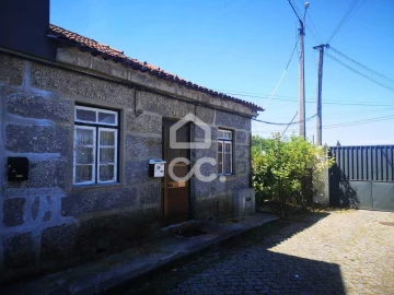 Moradia T1 para Venda em Selho (São Cristovão)
