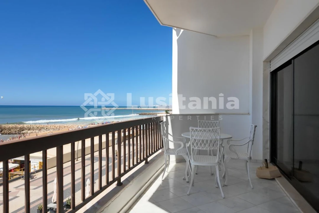 Apartamento T3 para Venda em Quarteira Foto 11
