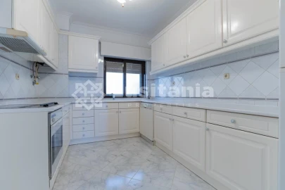 Apartamento T3 para Venda em Quarteira