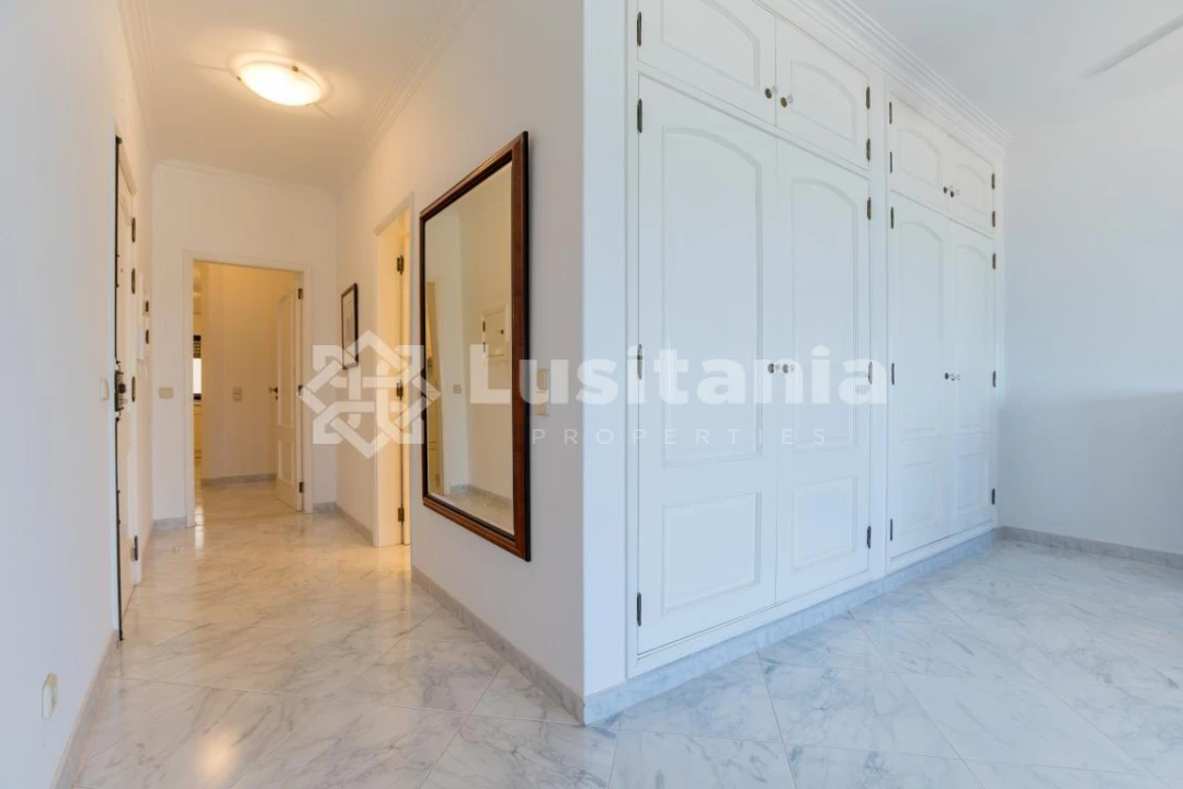 Apartamento T3 para Venda em Quarteira Foto 12
