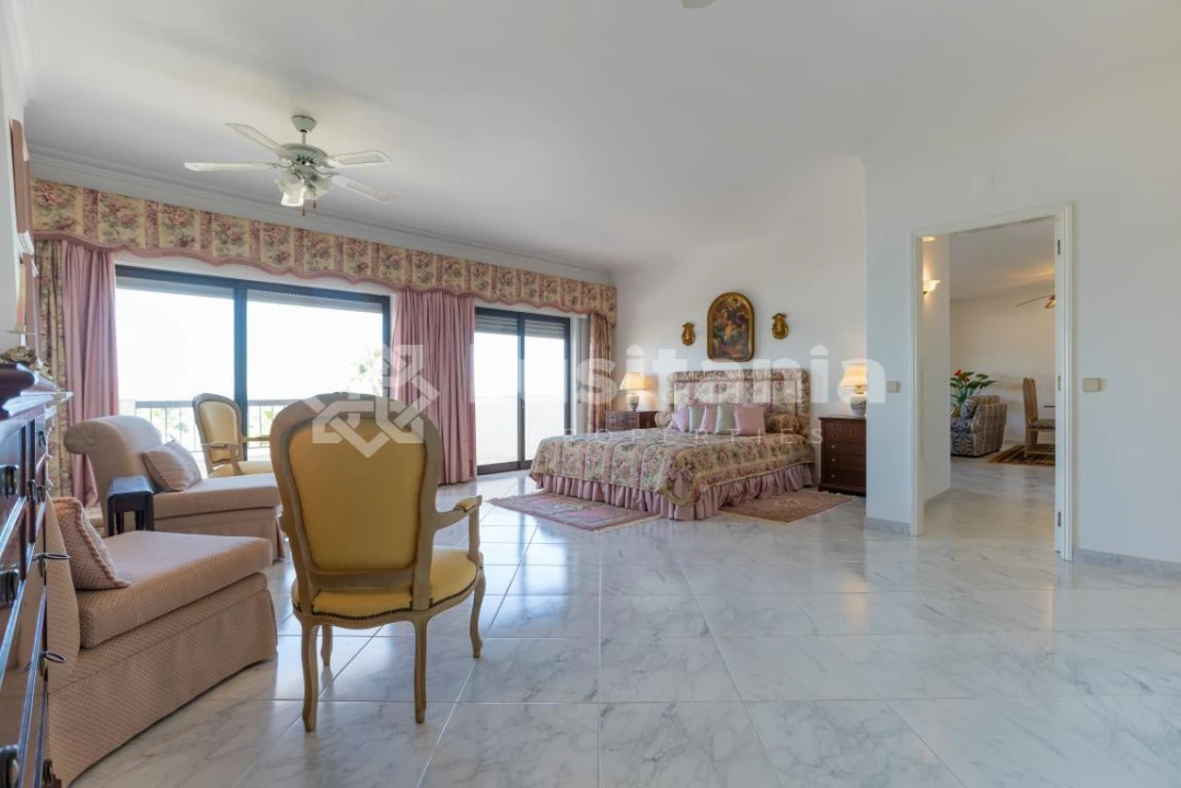 Apartamento T3 para Venda em Quarteira Foto 10