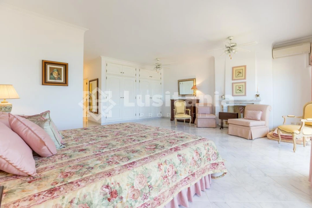 Apartamento T3 para Venda em Quarteira Foto 9