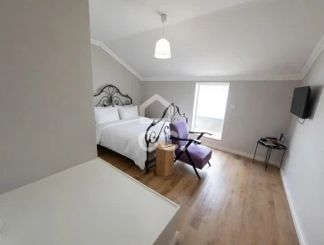Moradia T5 para Venda em Ponta Delgada (São José)