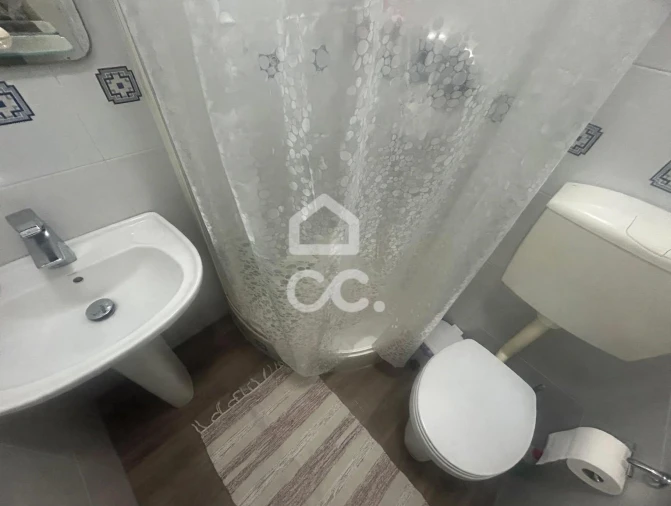 Moradia T5 para Venda em Ponta Delgada (São José) Foto 13